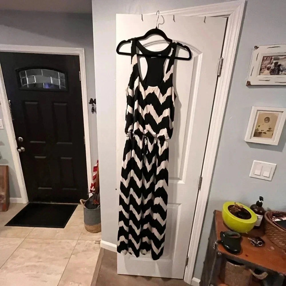 ~Arden B~ Dress - Large - Picture 1 of 8